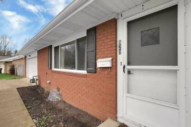 Main picture of 920 Hillsdale Dr