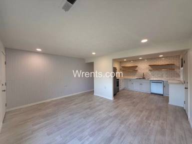 Main picture of 571 E Fairview Ave