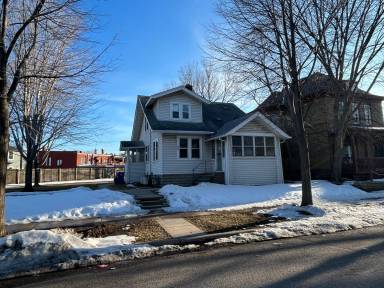 Main picture of 768 Armstrong Ave