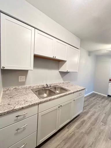 Main picture of 2334 W College Ave