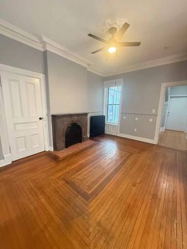 Main picture of 201 Grand St