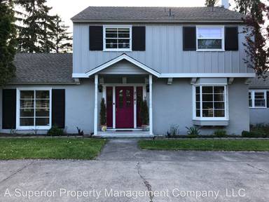 Main picture of 2141 NE 8th St