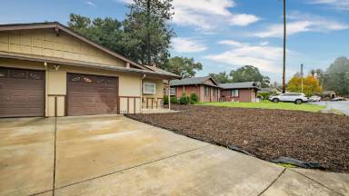 Main picture of 441 Pheasant Ln