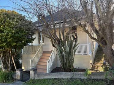 Main picture of 429 Locust St