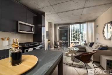 Main picture of 12 E 11th St