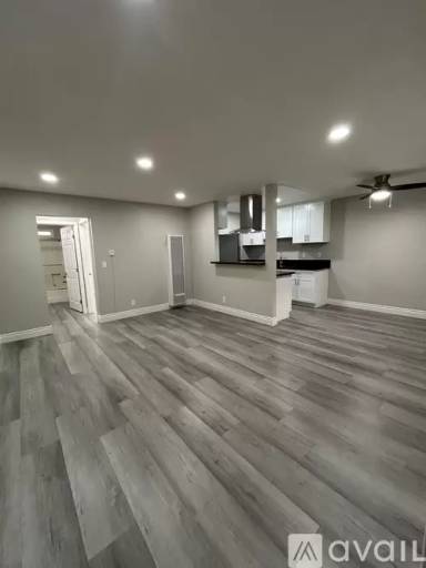 Main picture of 1632 W 218th St