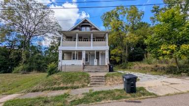 Main picture of 638 Fern St