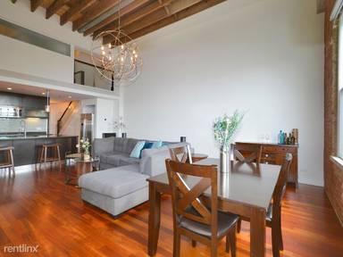 Main picture of 2332 S Michigan Ave