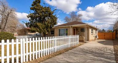 Main picture of 3266 Holly St