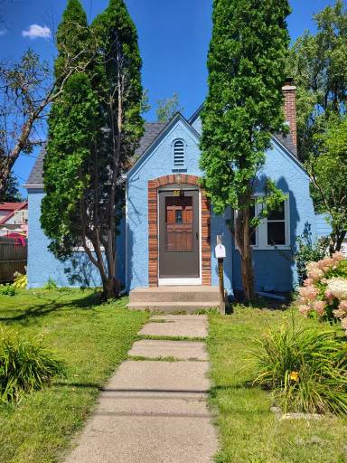 Main picture of 221 Annapolis St W