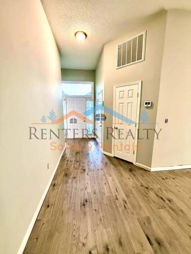 Main picture of 122 Sunset Rdg