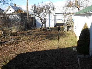 Main picture of 817 E Wellesley Ave