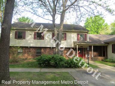 Main picture of 145 Village Ct