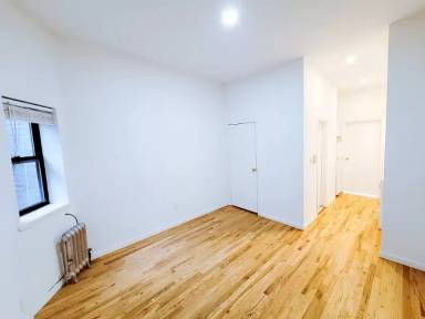 Main picture of 2333 1st Ave