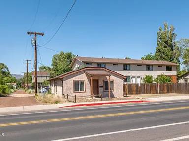 Main picture of 114 E Franklin Ave