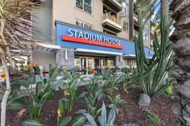 Main picture of Stadium House Apartments