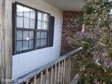Main picture of 96 Kitty Hawk Sq
