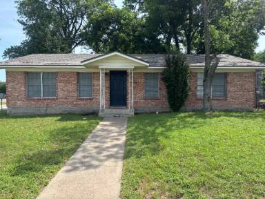 Main picture of 1343 N 66th St