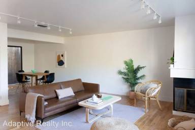 Main picture of 2320 Penmar Ave