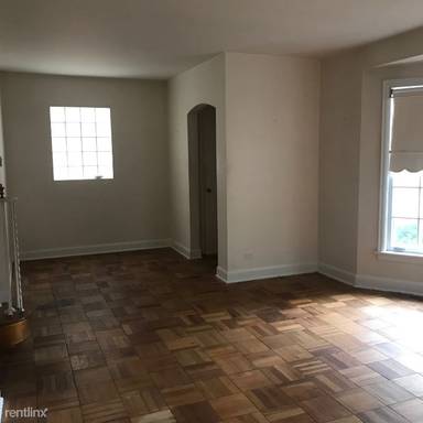 Main picture of 6336 N Leroy Ave