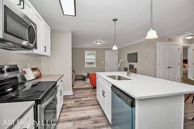 Main picture of 3342 Washburn Ave