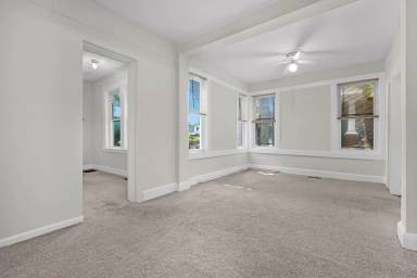 Main picture of 3503 Oakmont Ave