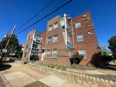 Main picture of 3801 33rd St