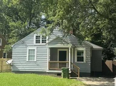 Main picture of 2219 Locust St