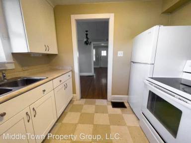 Main picture of 616 W University Ave