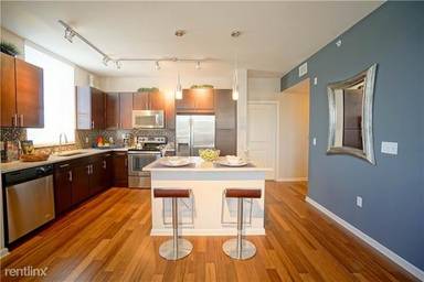 Main picture of 1602 E Sunrise Blvd