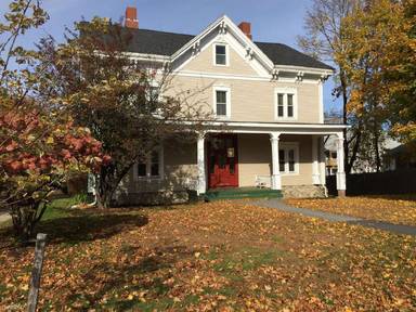 Main picture of 425 S Main St