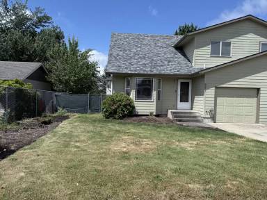 Main picture of 991 Mill St