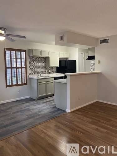 Main picture of Briarwick Condominiums