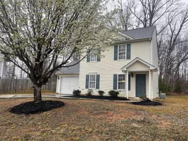 Main picture of 7 White Chapel Ct