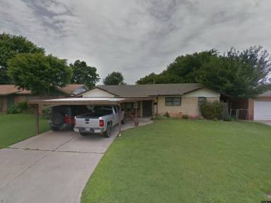 Main picture of 1321 SW 77th Pl