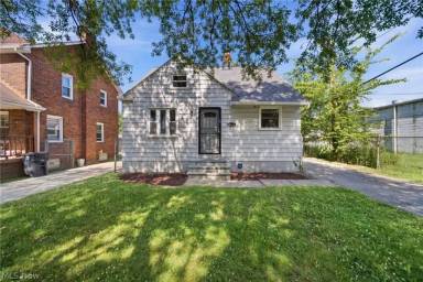 Main picture of 4068 E 155th St