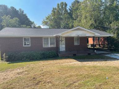 Main picture of 313 Kingston Ave