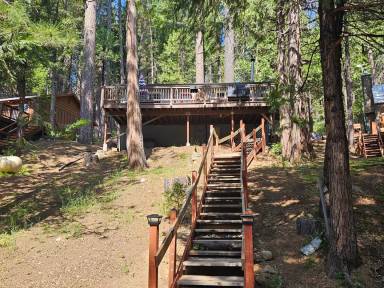 Main picture of 26445 Crystal Rd