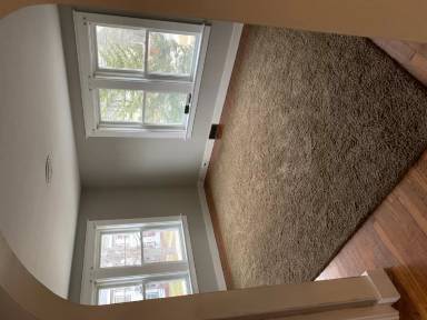 Main picture of 18 Park Ave