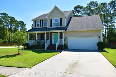 Main picture of 206 Burning Tree Ln