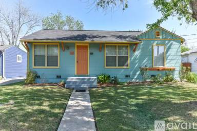 Main picture of 423 N Meadowlane Dr