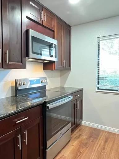 Main picture of 21 Zurich Ct