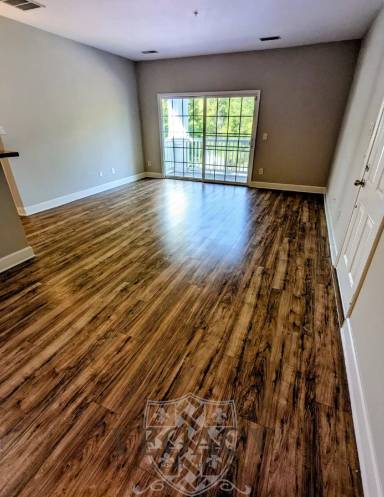 Main picture of 8211 Lenox Creekside Dr