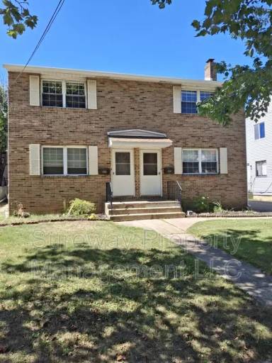 Main picture of 107 Dayton Ave