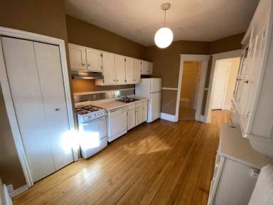 Main picture of 2012 DuPont Ave S