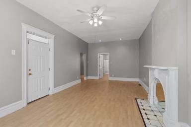 Main picture of 4131 Laclede Ave