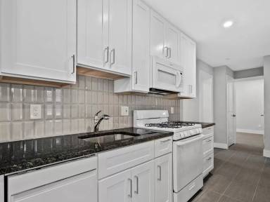 Main picture of 3321 13th St SE