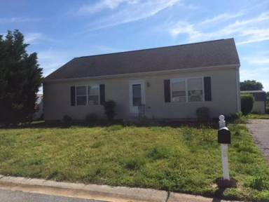 Main picture of 107 Genoa Ln