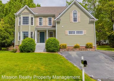 Main picture of 10916 Tray Way