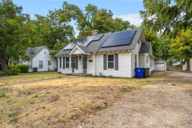 Main picture of 1017 N 33rd St